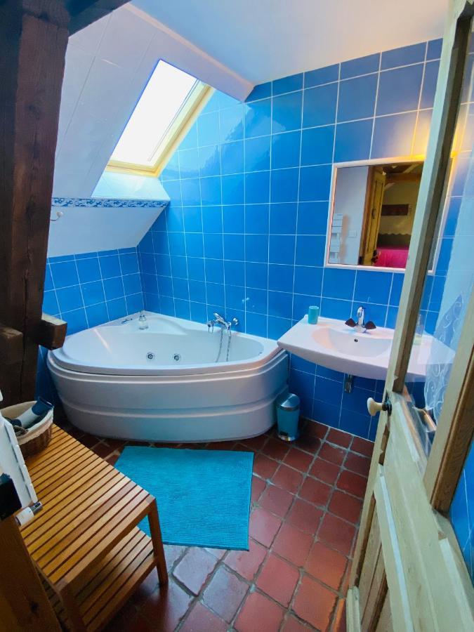 Ferme De Montecouvez Bed & Breakfast Crevecoeur-sur-l'Escaut Exterior photo