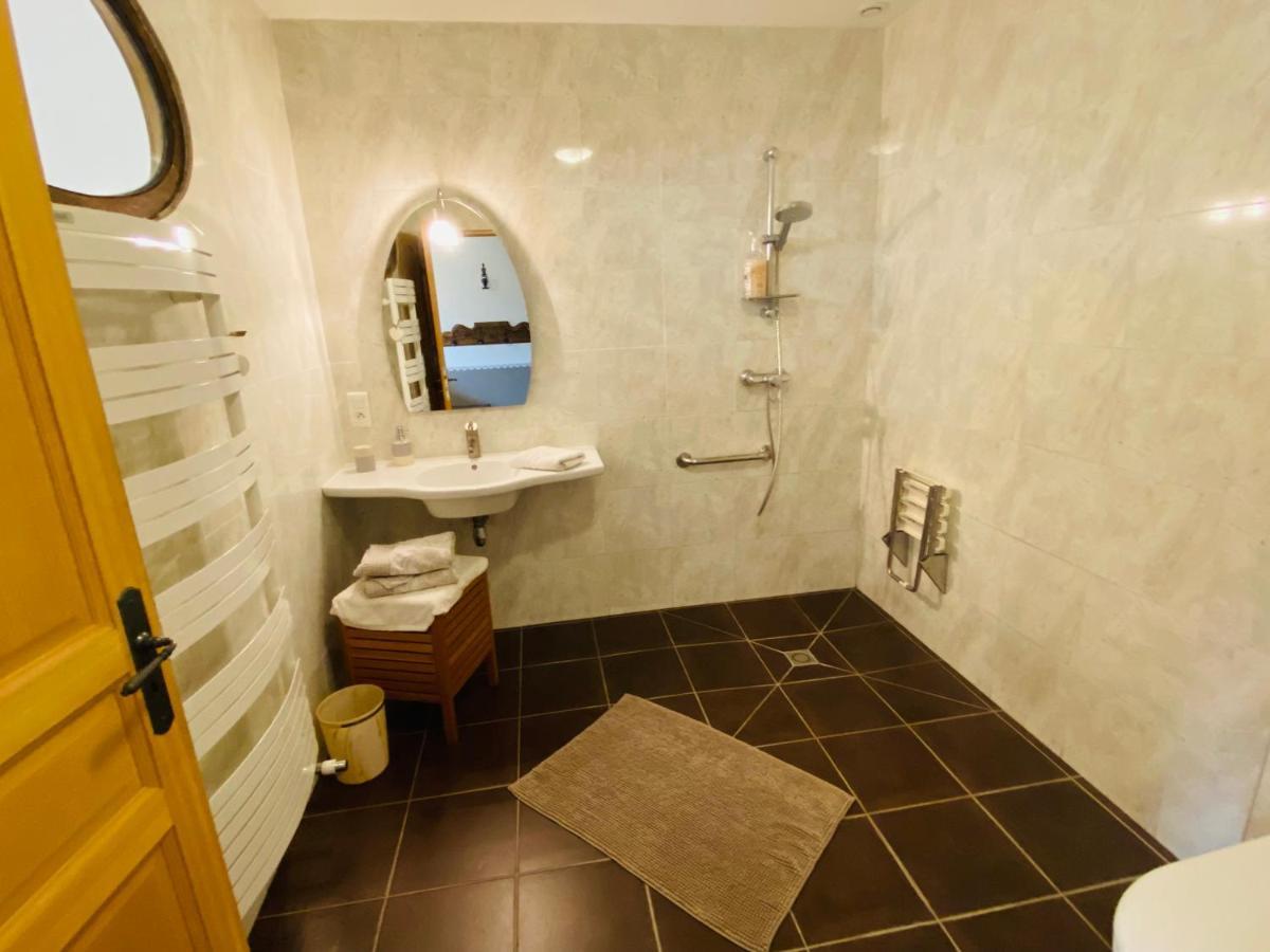 Ferme De Montecouvez Bed & Breakfast Crevecoeur-sur-l'Escaut Exterior photo
